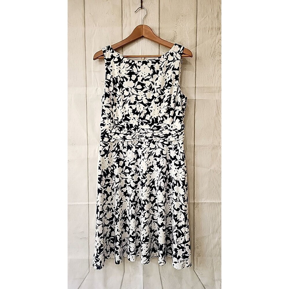 Chaps Dress Women's Large Floral Print Sleeveless Black White Ruched Waist Midi